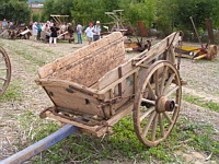 Tombereau (Fete de la Moisson St Simeon de Bressieux 2006)